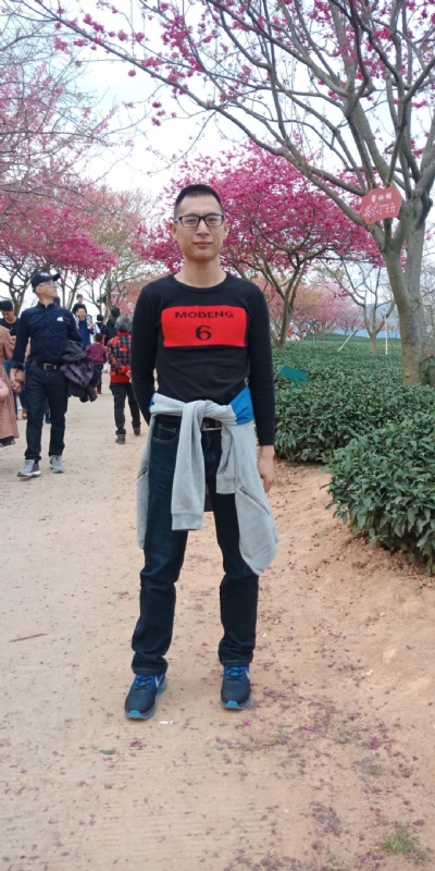 小梁的第一张照片--屏南征婚网