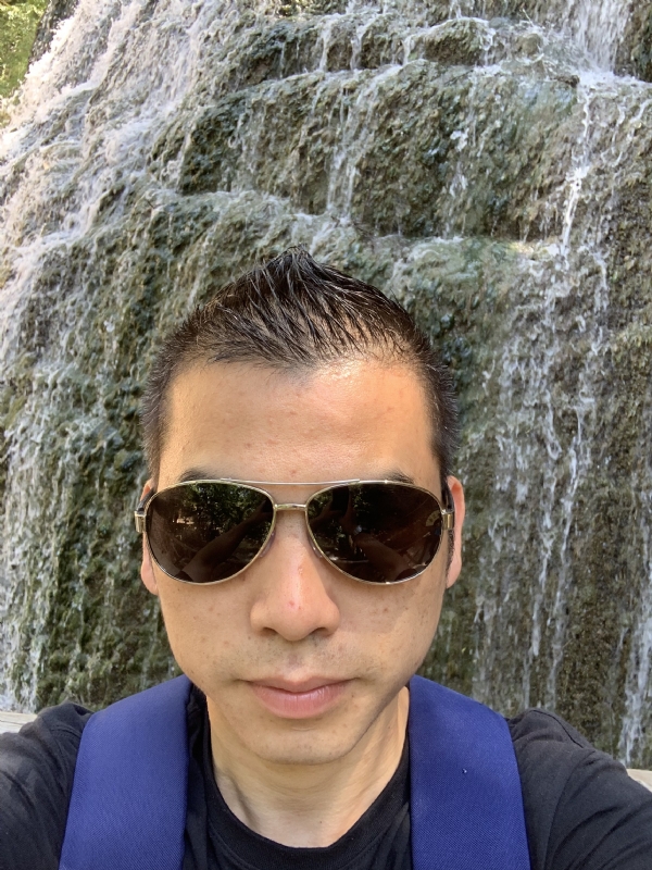 高兴的第二张照片--屏南征婚网