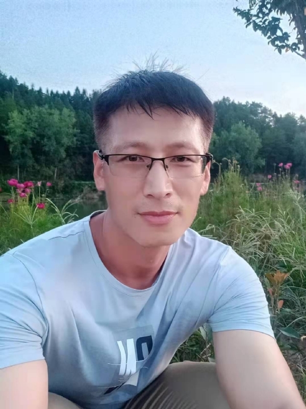 零零柒的第一张照片--屏南征婚网