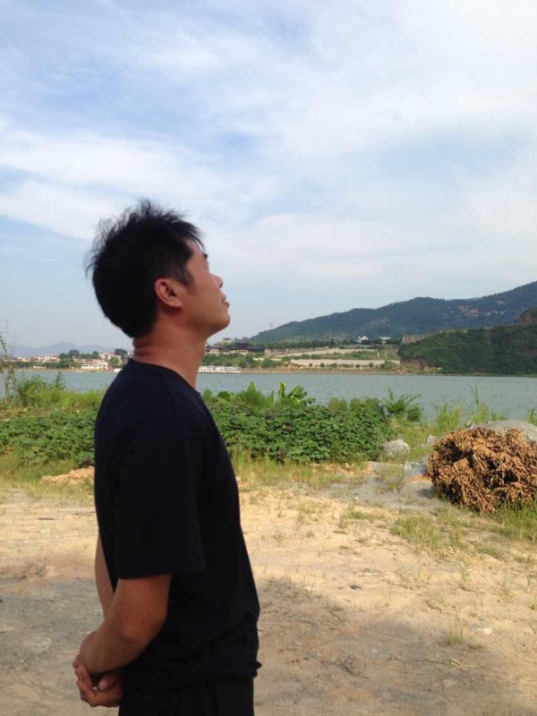 雾里看花的第一张照片--屏南征婚网