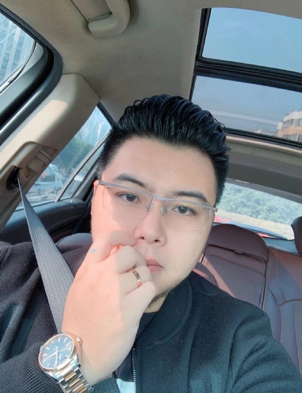 把苹果咬哭的第一张照片--屏南征婚网
