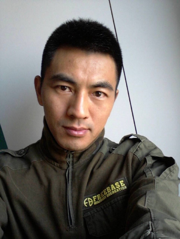 鐵血柔情的第一张照片--屏南征婚网