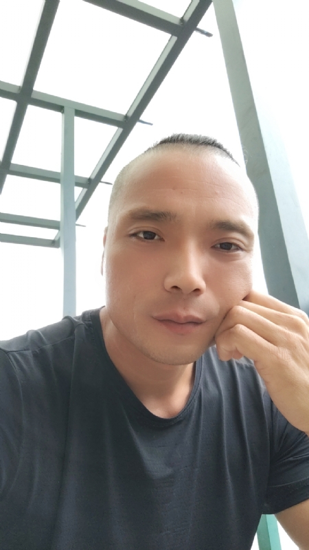 伯爵的第三张照片--屏南征婚网