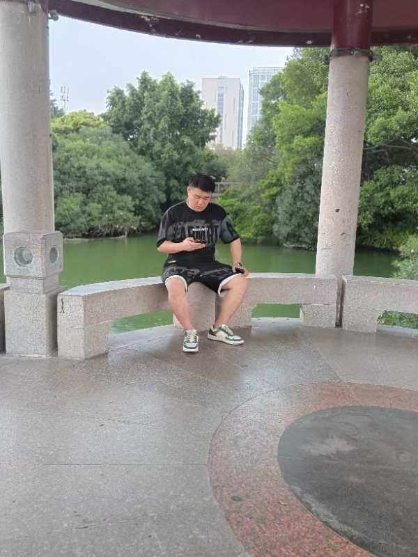 不善挽留的第一张照片--屏南征婚网