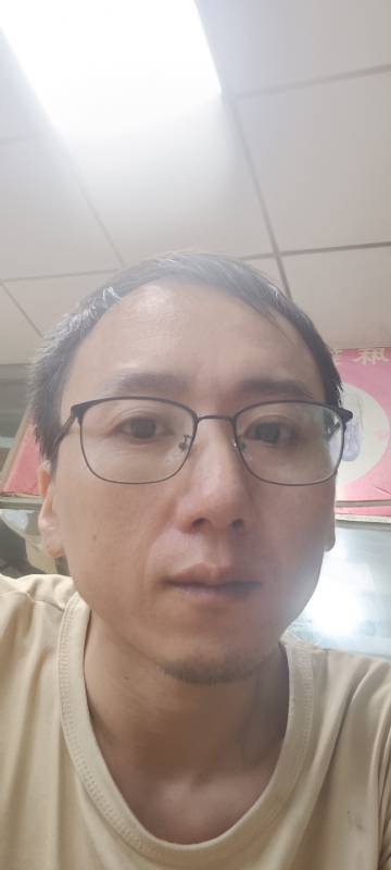 想胖的瘦子的第一张照片--屏南征婚网