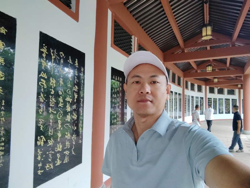 爱运动的范的第一张照片--屏南征婚网