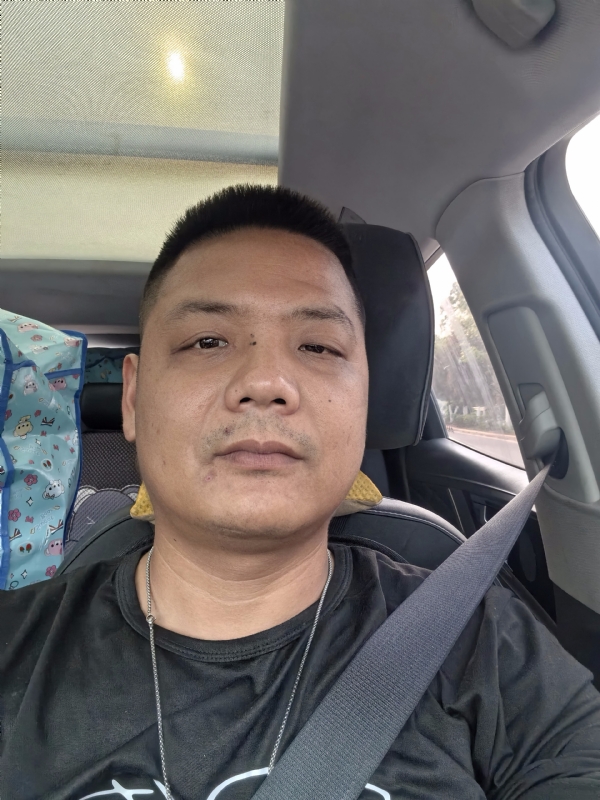 卖电池的大叔的第一张照片--屏南征婚网